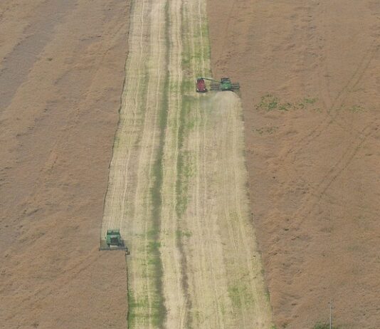 Jak się łączy rynny? Jak się łączy rynny?