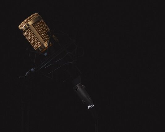 Jak podłączyć radio samochodowe w domu? Jak podłączyć radio samochodowe w domu?